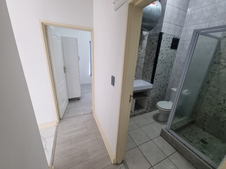 2 Bedroom Property for Sale in Wynberg Western Cape